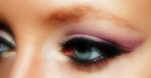 smokey eyes
